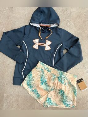 Womens NORTH FACE/UNDER ARMOUR Storm Hoodie Sweatshirt & Athletic Shorts, sz M
